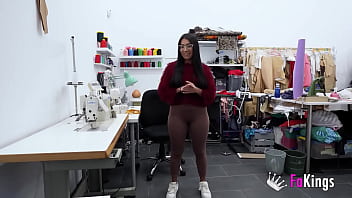 Preview 1 of Crazy 3d Xxx World Dildo - Lara,  student :))) I pay the lessons doing what I like... Fuck well rich!