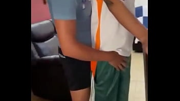 Preview 1 of Xxcom Indian Romantic Videos - Despu&eacute_s de la escuela nos llevamos a un morrillo a follar