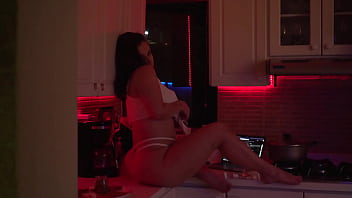 Preview 3 of Arab Srya - A sexy and pretty girl listens to music and dances naked