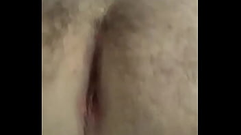Preview 2 of Big Ass Sexy Porn - barbudinho conservador flagrado mostrando o rabo