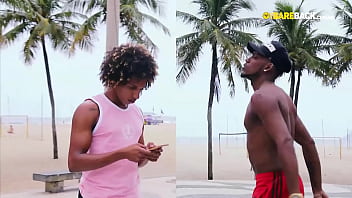Preview 1 of Jamie Alexander - Fiz troca troca com o cara que conheci na praia