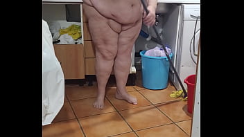 Preview 4 of Sci Fi Anal 3somes - Coolmarina. Meada abundante en el suelo de la cocina y le da tanto gusto que se folla al palo