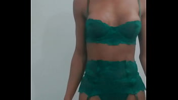 Preview 1 of Creampie Femal Agent 2017 - Daniela Santos fazendo c&acirc_mera em seu apartamento