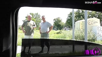 Preview 1 of Bobby Sparrow - Reife deutsche Sexy Susi nimmt fremde Typen f&uuml_r AO Orgie im Auto mit