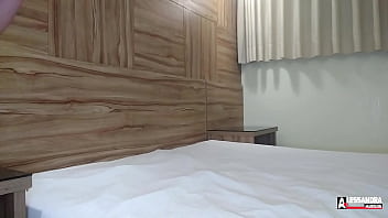 Preview 1 of Xnxxxsexvideo Mom Hd - brincando com meu consolo (completo no RED)