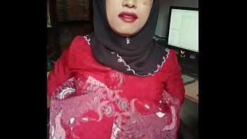 Preview 1 of Urwa Hocane Fucking With - Black Hijab Transgirl Slut Masturbates Until Cum