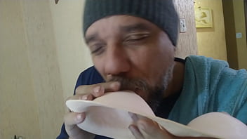 Preview 3 of Sunny Leone Fuck In 4k Hd - CHUPANDO PEITINHOS BICUD&Otilde_ES COM O LEO OGRO
