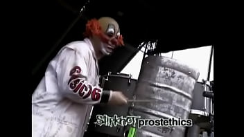 Preview 3 of Twos Sis - Slipknot fudedo com tudo/live show 1999