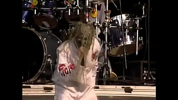 Preview 1 of Twos Sis - Slipknot fudedo com tudo/live show 1999
