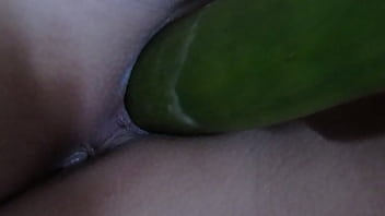 Preview 4 of Brathr Sistr Hd Sxye Video - Me masturbando na cama do meu cunhado enquanto ele aprecia e filma.