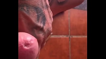 Preview 2 of Vidoe Klip Mpeg - Tirando leite.