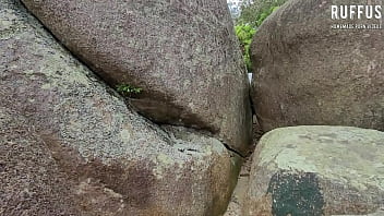Preview 1 of Gex Lita - Ser&aacute_ que tinha algu&eacute_m nas pedras espiando?? - @anarothbardreal