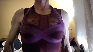 Preview 1 of Blackwood Com - Botando las tetas