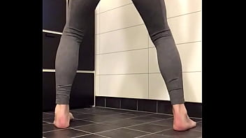Preview 1 of Alamo Del - Pee in diaper,  assfuck til I cum handsfree