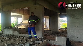 Preview 2 of Algere Sex - Tava com tes&atilde_o bati uma na obra e gozei na minha bota chulezenta