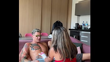 Preview 1 of Balack Xxxnxxx - Dividi minha namorada com meu amigo...