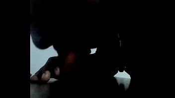 Preview 2 of Xxx Bazaar Porn Video - Putito con ganas de pene juega con una zanahoria y se ahoga con ella
