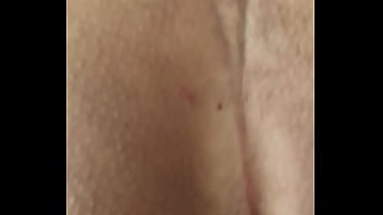 Preview 3 of Femil Xxx Com - Dando o cuzinho no pelo para mulher trans