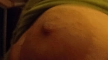 Preview 2 of Danny Gibson - Tetas de amanecida
