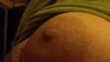 Preview 4 of Danny Gibson - Tetas de amanecida