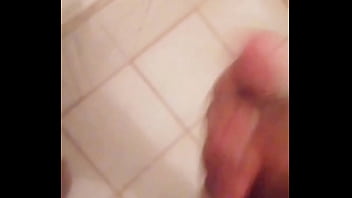 Preview 2 of Ass Black B - Eyaculando en la regadera