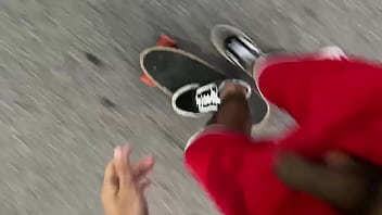 Preview 4 of Odia Video Sexy Odisha - tirou o pauzao pra fora na rua andando de skate