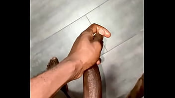 Preview 4 of Sklavin Gefistet - Jonestheporner couldn&rsquo_t hold it after seeing step mom&rsquo_s fat ass