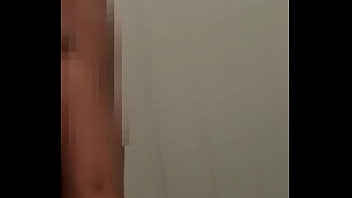 Preview 1 of Tube Ladyboy Bi - Petite  jeune employ&eacute_ masturbation  cabine toilette a cot&eacute_ de son boss name ellie xes