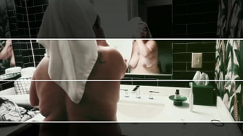 Preview 3 of Sunny Levni Chudai - Bathtub Getting Ready for the Day