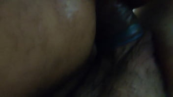 Preview 2 of Between Ass Trib - Iniciando a linda travesti