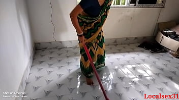 Preview 1 of Real Teacher And Slautstudent - Green Saree indian Mature Sex In Fivester Hotel ( Official Video By Localsex31)