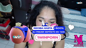 Preview 2 of Zrxqlavrc - Le mamo la verga a mi padrastro y se corre en mis tetas cuando mama no est&aacute_