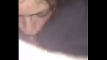 Preview 2 of Horny Shemale - Vadia branca chupando o meu pau