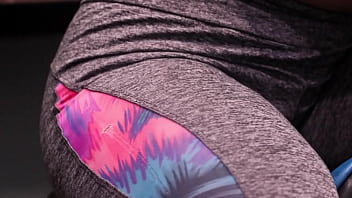 Preview 2 of Big Cumshot Bbw - Gotta love this big ass