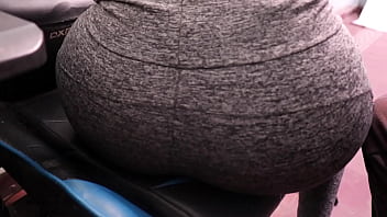 Preview 1 of Big Cumshot Bbw - Gotta love this big ass