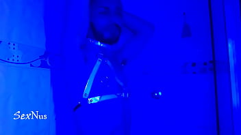 Preview 3 of Cato Lesbin - Bailando techno desnudo en el ba&ntilde_o