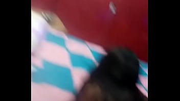 Preview 1 of Hindi Xxxxv - gatinha de 19 anos  toda suada  molhada  de  tanto o tiuzao   socar nela safada  pedia  leitinho no cuzinho  ate  que  tiu  deu leite  quente pra  novinha