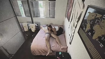Preview 1 of Xnxx Gay Teen - Caraca escondida pra comer a minha meia-irma