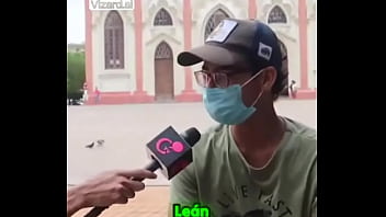 Preview 2 of Fuck Big Ass Desk - Regalando dinero en la calle #elchicletv #chiclenoticias #participa #chiclenoticias #venezuela #atrevidoypegajoso #gana