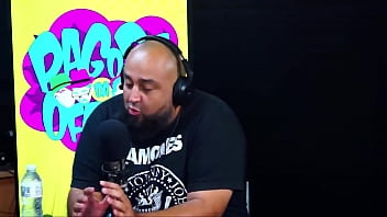 Preview 1 of Www Sinio Ra69 Com - Didi falando com todo mundo um monte de besteira no pagodcast