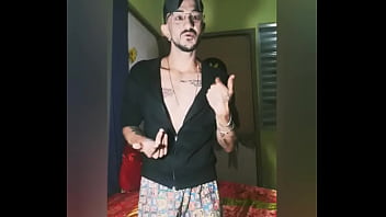 Preview 1 of Hairy Ebony And Black - Tatuado do prazer apresentando e chupando o GP @carlosibraimms