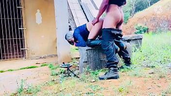 Preview 3 of My Lesbian Bitch - POLICIAL COMEU O CUZINHO DA SAFADA EM UMA CASA ABANDONADA