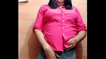 Preview 2 of Sunny Leon Xxx Video Yob - Crossdresser latina y sensual se desnuda y masturba hasta sacar leche