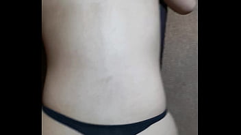 Preview 1 of Yuma Aswmi - Flaca amateur en tanga