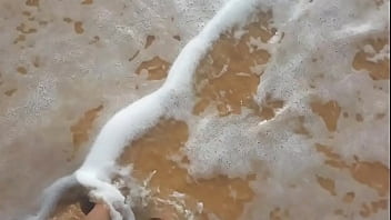 Preview 4 of Malayalm Sex Vido Hd - Ladysilva na praia exibindo seus pezinhos lindos,  querendo um macho para curar eles bem gostoso