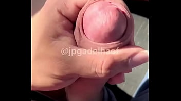 Preview 1 of Ride Dick - Dotado gozando depois da academia