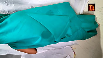 Preview 1 of 5 Boys One Girl Rape Video - गांव की हॉट परोसन की सारी में जमकर चूदाई