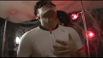 Preview 1 of Findgiant Man Having Sex - (1/2)Blindfolded and tormented by a very sensitive male body!