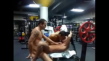 Preview 4 of Xxx Katrina Hot Big - Trio en el gym