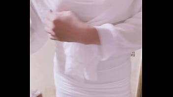 Preview 3 of Funny Xxx Video - 【露出】女装伪娘楼道自慰：包臀裙/肉丝/透明开衫